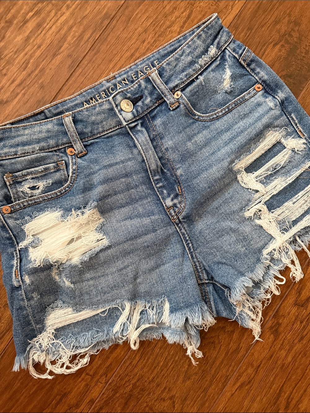 American Eagle Outfitters Mom Short - Distressed Denim